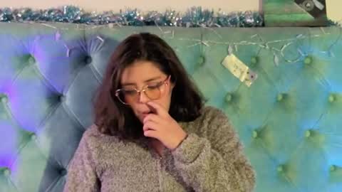 Paola Lyon online show from January 2026 07:10:02 AM