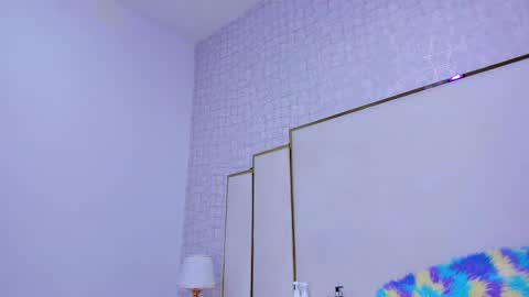 Paola  online show from December 2025 11:37:01 AM