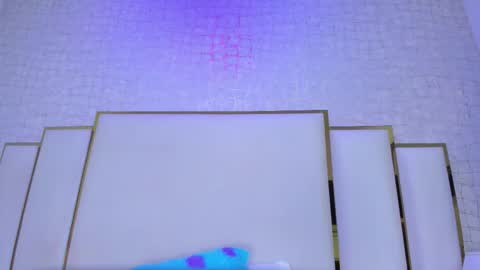 Paola  online show from February 2026 11:41:01 AM