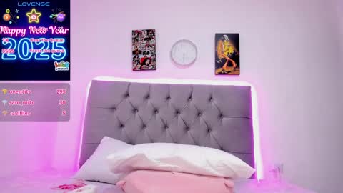 paola online show from January 2025 04:12:01 AM