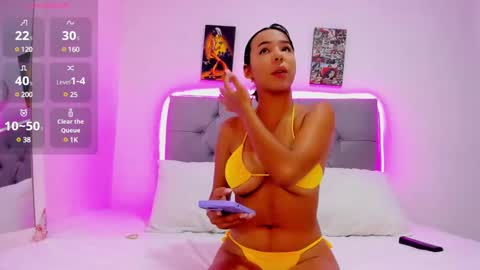 paola online show from February 2025 05:47:01 PM