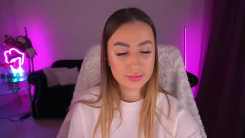 Lia online show from December 2024 01:55:02 PM