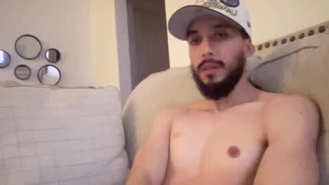 papicubano_guapo23cm online show from March 2026 07:09:02 AM