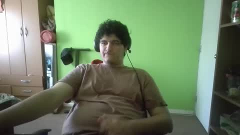 Snapshot of papitowilly999 chatting on November 2025 08:24:02 PM Papito online show from November 2025 08:24:02 PM