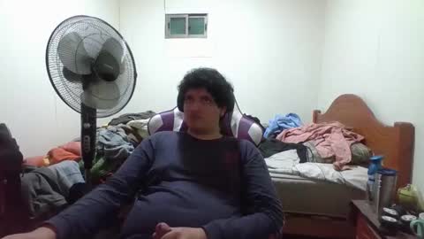 Snapshot of papitowilly999 chatting on December 2025 02:28:02 AM Papito online show from December 2025 02:28:02 AM