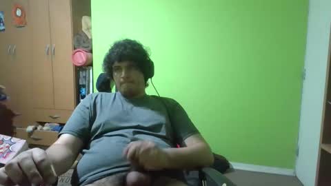 Snapshot of papitowilly999 chatting on March 2026 04:07:02 AM Papito online show from March 2026 04:07:02 AM