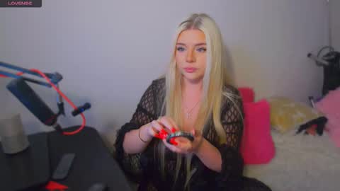 Snapshot of paradise_for_you_ chatting on September 2025 04:25:02 AM Victoria online show from September 2025 04:25:02 AM