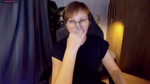 Paris online show from February 2025 04:40:02 PM