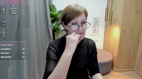 Paris online show from March 2025 04:35:02 PM