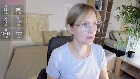 Paris online show from September 2025 07:27:01 PM