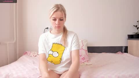 Snapshot of paris_hilt_on chatting on January 2025 04:48:02 AM Sasha online show from January 2025 04:48:02 AM