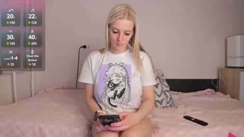 Snapshot of paris_hilt_on chatting on February 2025 12:21:01 PM Sasha online show from February 2025 12:21:01 PM