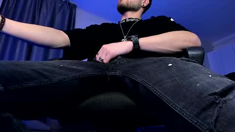 Paris online show from February 2025 11:46:02 PM