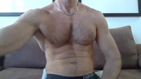 Snapshot of parisien75015 chatting on March 2025 01:10:02 PM Porn Actor 21cm Hetero online show from March 2025 01:10:02 PM