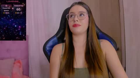 Snapshot of parisshayk chatting on February 2026 06:15:01 PM Paris online show from February 2026 06:15:01 PM