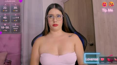 Snapshot of parisshayk chatting on March 2026 06:40:02 PM Paris online show from March 2026 06:40:02 PM