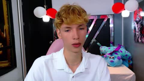 Snapshot of park_jimin1 chatting on September 2025 12:08:02 PM park_jimin1 online show from September 2025 12:08:02 PM