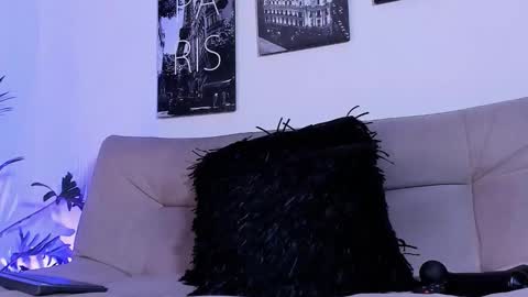 parker lavine online show from November 2025 01:50:01 AM