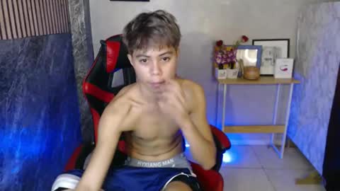 HENRY online show from October 2025 01:56:01 AM