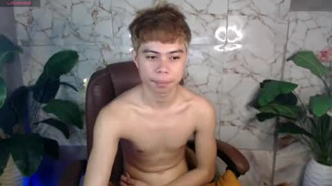Snapshot of parkseo_yeon chatting on July 2026 01:58:33 AM HENRY online show from July 2026 01:58:33 AM