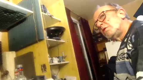 pascal88881 online show from December 2024 07:01:02 PM