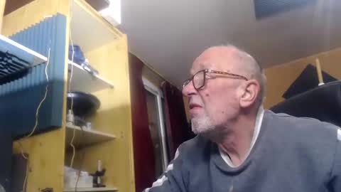 pascal88881 online show from December 2024 12:04:01 AM