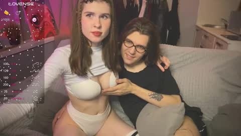 Zoe online show from March 2025 07:45:02 PM