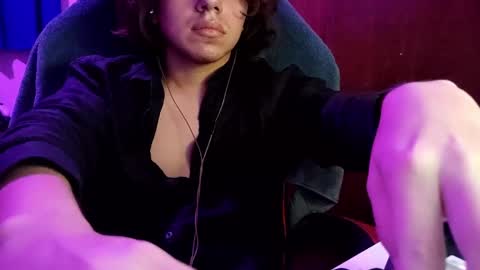 pasta_alfredo69 online show from April 2026 01:48:01 AM