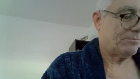 patrick5275 online show from October 2025 08:47:01 AM
