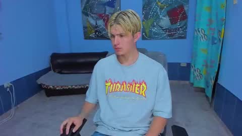 .... online show from October 2025 07:32:01 PM