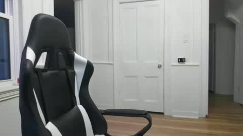 shy online show from December 2024 09:38:01 PM