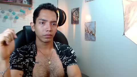 Snapshot of paul_cros chatting on May 2026 11:17:01 AM paul_cros online show from May 2026 11:17:01 AM