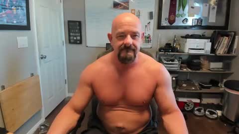 Snapshot of paul_hstrm chatting on February 2025 03:59:01 PM Justeffingaround online show from February 2025 03:59:01 PM