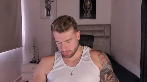 PAUL ROGER online show from October 2025 08:37:02 PM