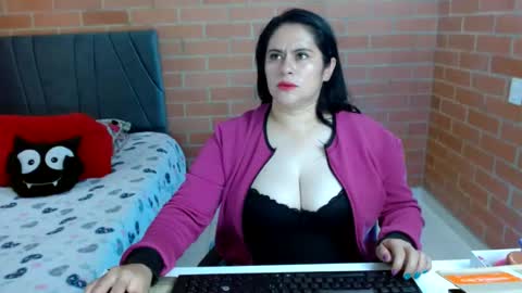 Snapshot of paula__117 chatting on July 2026 07:18:02 PM paula__117 online show from July 2026 07:18:02 PM