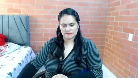 Snapshot of paula__117 chatting on July 2026 08:33:01 PM paula__117 online show from July 2026 08:33:01 PM