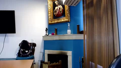 Snapshot of paula_anderson chatting on January 2025 07:50:01 PM PAULA online show from January 2025 07:50:01 PM