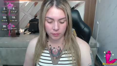 Snapshot of paula_b_ chatting on July 2026 12:55:01 PM Paula online show from July 2026 12:55:01 PM