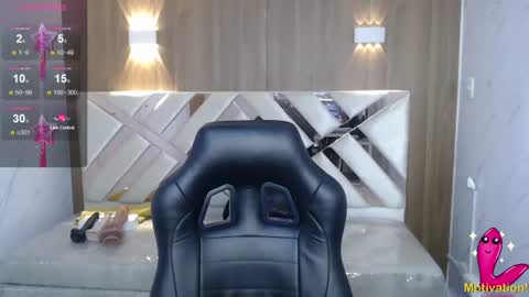 Snapshot of paula_b_ chatting on July 2026 12:53:01 PM Paula online show from July 2026 12:53:01 PM