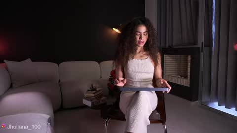 Paula online show from May 2026 09:01:02 PM