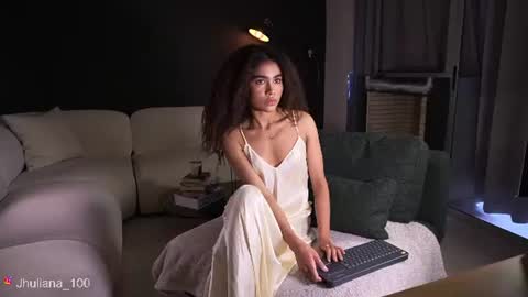 Snapshot of paulacora100 chatting on June 2026 09:54:02 PM Paula online show from June 2026 09:54:02 PM
