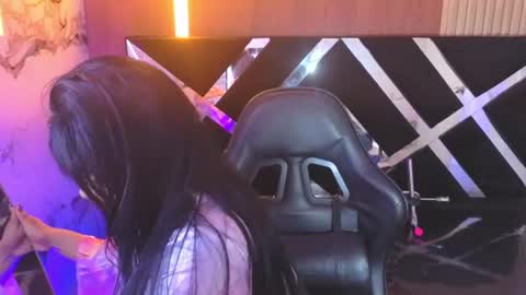 Snapshot of paulette_v chatting on July 2026 01:17:01 PM Live 800am 200pm COLOMBIAN HOUR online show from July 2026 01:17:01 PM