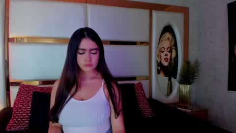 Snapshot of pauli_ferrer2 chatting on July 2026 02:13:02 PM --- Pauli --- online show from July 2026 02:13:02 PM