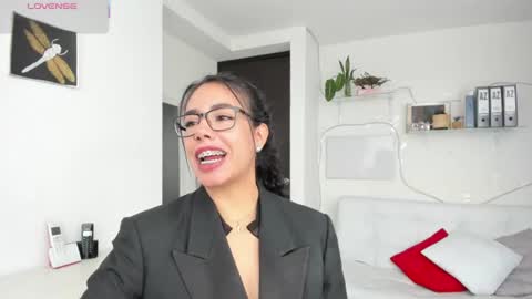 paulina online show from August 2026 06:33:02 PM