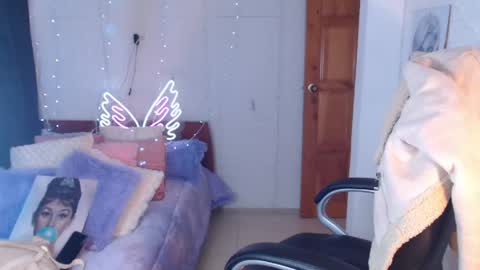 paulina online show from May 2026 05:40:01 PM
