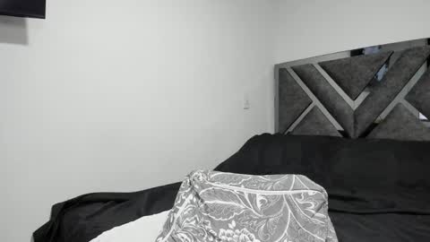 Paulina online show from November 2025 11:25:01 PM