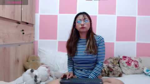 Snapshot of paulina_mosh chatting on November 2025 11:53:02 AM Paulina mosh online show from November 2025 11:53:02 AM