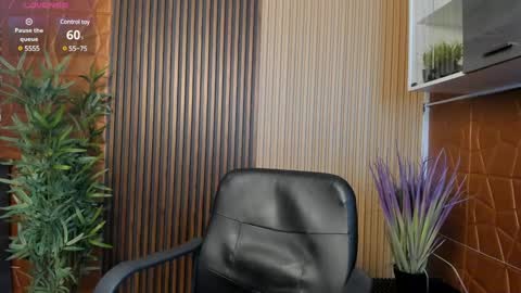 Paulina  online show from February 2025 12:06:02 PM