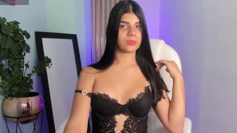 Paulina Belle online show from January 2025 07:42:02 AM