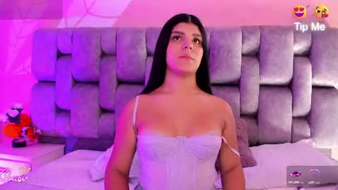 Paulina Belle online show from June 2026 02:23:02 PM